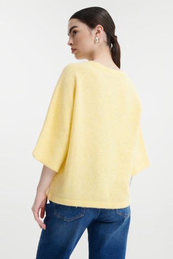 Miękki sweter z szerokim rękawem 7/8 Miękki sweter z szerokim rękawem 7/8