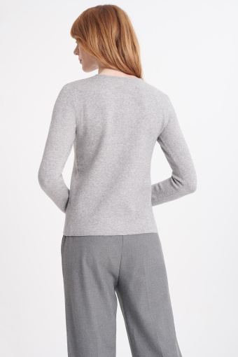 Sweter w szarym kolorze