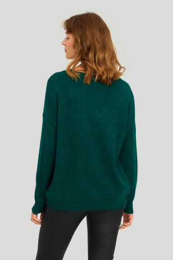 Sweter o luźnym kroju, z odzobnym przeszyciem