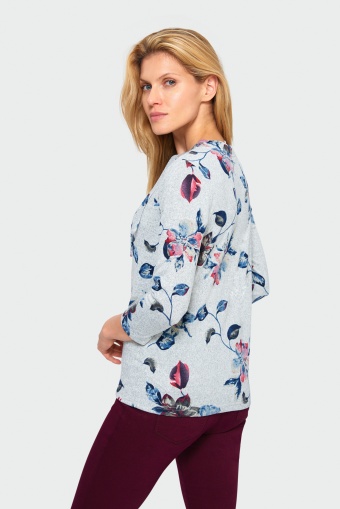 Sweter o dopasowanym kroju