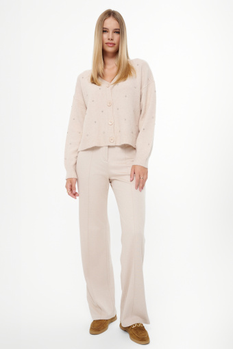Beżowy kardigan z biżuteryjną aplikacją Beżowy kardigan z biżuteryjną aplikacją