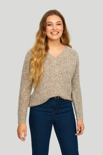 Sweter o luźnym kroju