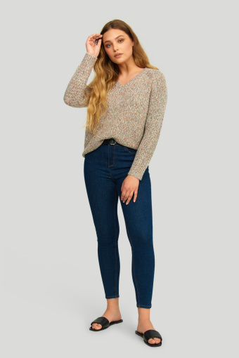 Sweter o luźnym kroju