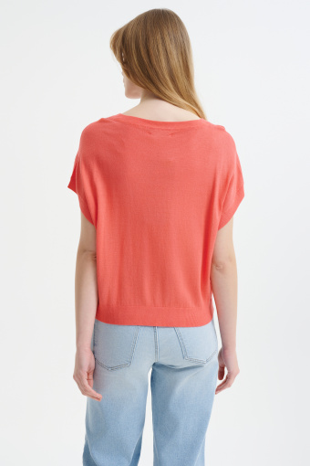 Koralowy sweter z krótkim rękawem 