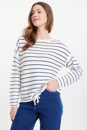 Sweter z wiskozy z nadrukiem w paski