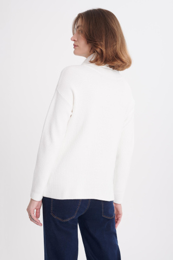 Kremowy golf z prążkowanej dzianiny Kremowy golf z prążkowanej dzianiny