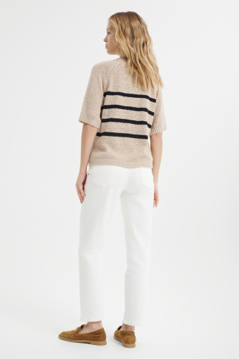 Beżowy sweter z rękawem do łokcia