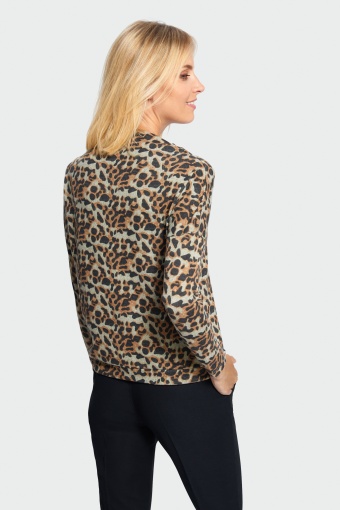 Sweter z luźną stójką Sweter z luźną stójką