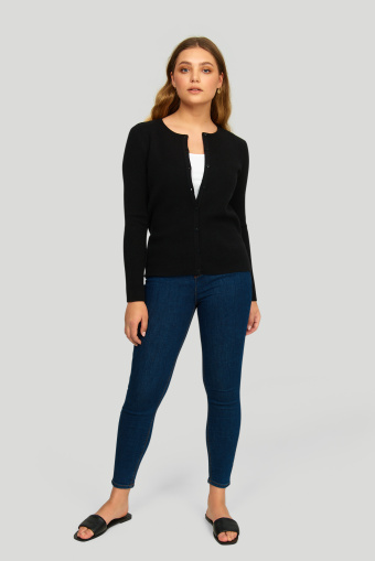 Klasyczny kardigan z miękkiej dzianiny Klasyczny kardigan z miękkiej dzianiny