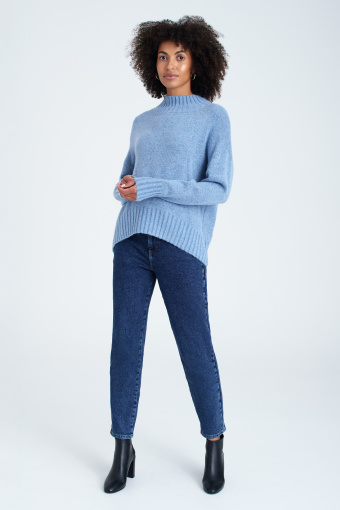 Jasnoniebieski sweter z półgolfem Jasnoniebieski sweter z półgolfem