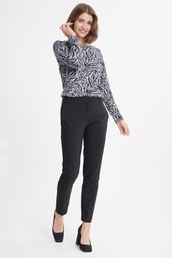 Sweter ze zwierzęcym printem