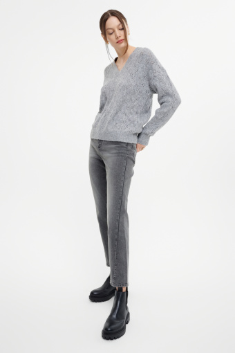 Sweter z ażurowym wzorem