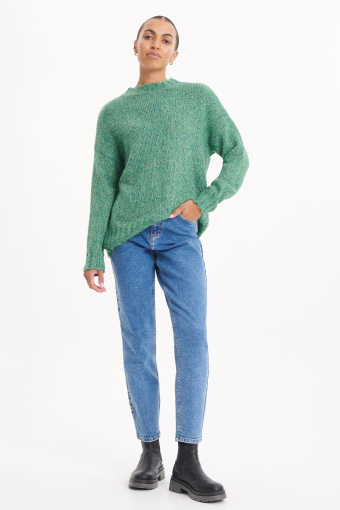 Zielony sweter z półgolfem