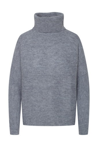 Szary sweter z golfem i subtelnym połyskiem