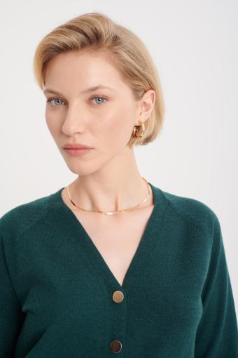 Wiskozowy sweter w zielonym kolorze