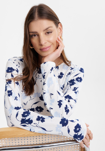 Komfortowy sweter z kwiatowym printem Komfortowy sweter z kwiatowym printem