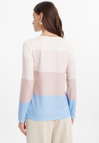 Sweter w pastelowe paski