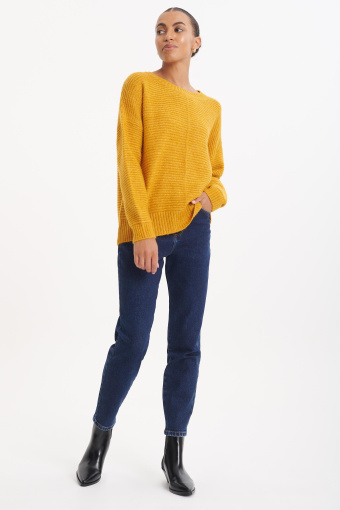 Stylowy sweter w musztardowym kolorze Stylowy sweter w musztardowym kolorze