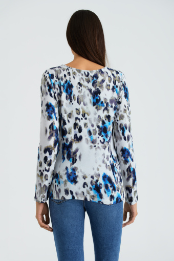 Dopasowany sweter w szaro-niebieski print