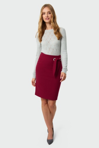 Miękki sweter z ażurowym wzorem