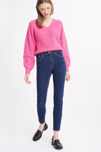 Jasnoróżowy sweter Jasnoróżowy sweter