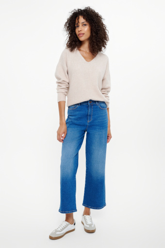 Beżowy sweter z dodatkiem wełny