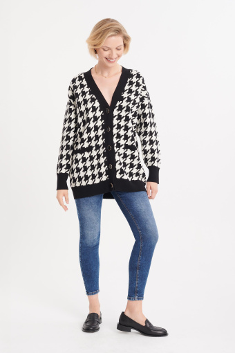 Długi kardigan w pepitkę