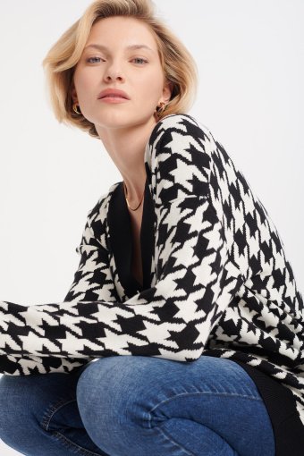 Długi kardigan w pepitkę