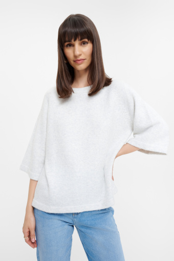 Luźny sweter w kremowym kolorze Luźny sweter w kremowym kolorze