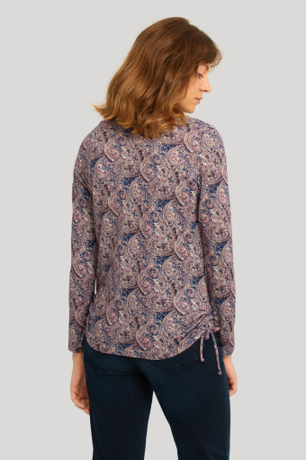 Sweter z miękkiej dzianiny z nadrukiem