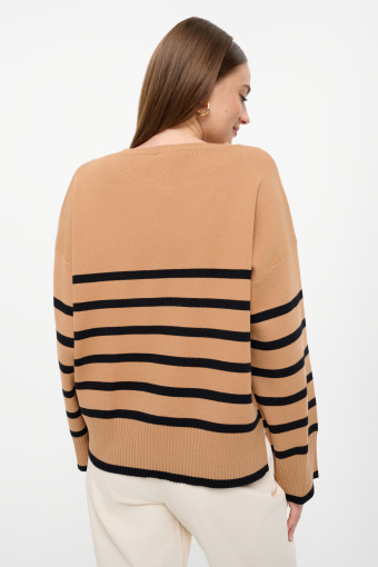 Karmelowy sweter w paski