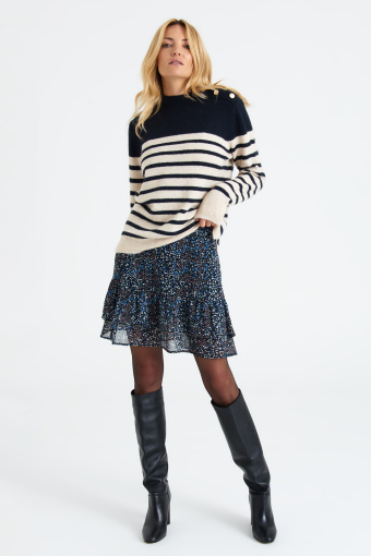 Sweter z nadrukiem w paski i ozdobnymi guzikami, kremowo-czarny