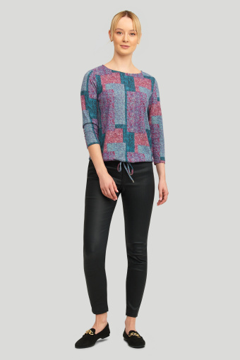 Sweter z miękkiej dzianiny z nadrukiem, różowo-fioletowy