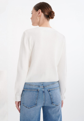 Kardigan z ozdobnymi guzikami