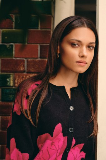 Czarno-różowy kardigan z kwiatowym wzorem, oversize