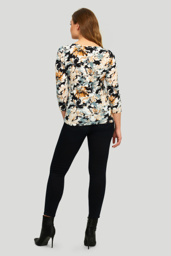 Sweter z miękkiej dzianiny z nadrukiem Sweter z miękkiej dzianiny z nadrukiem