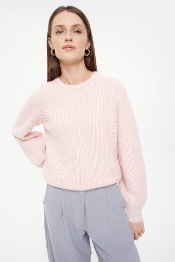Jasnoróżowy sweter z perełkami Jasnoróżowy sweter z perełkami