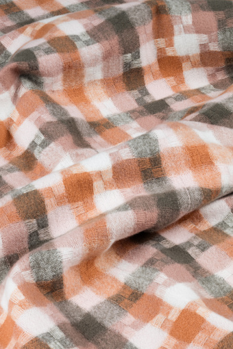 Szal w kolorową kratę