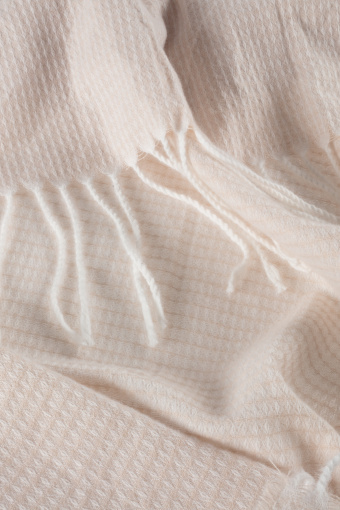 Cienki szalik ze strukturą Cienki szalik ze strukturą