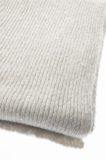 Klasyczny jasnobeżowy szalik