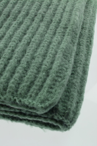 Stylowy komin w kolorze mięty