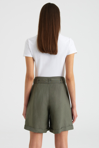 Lniane szorty z wiązanym paskiem, oliwkowe