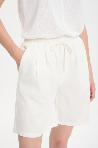 Szorty o luźnym fasonie białe