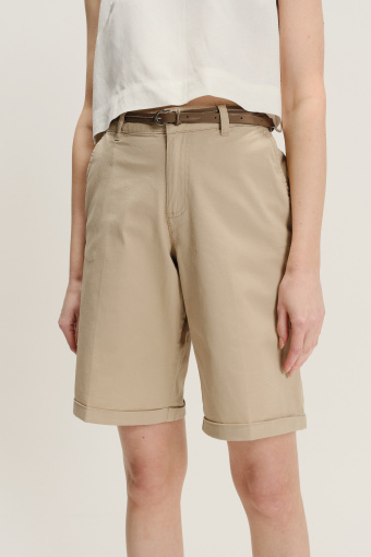 Szorty z paskiem beż Szorty z paskiem beż