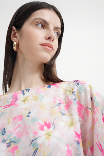Zwiewna bluzka w pastelowe kwiaty