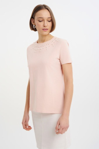 Top z perłowa aplikacją jasny róż