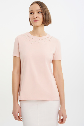 Top z perłowa aplikacją jasny róż