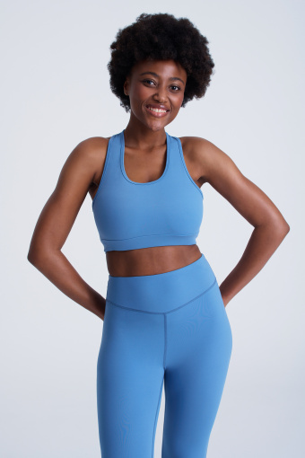 Niebieski top z paskami na plecach