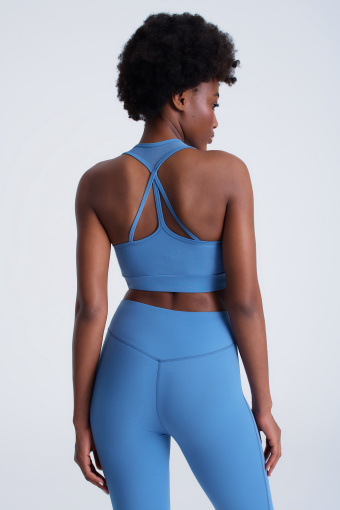 Niebieski top z paskami na plecach