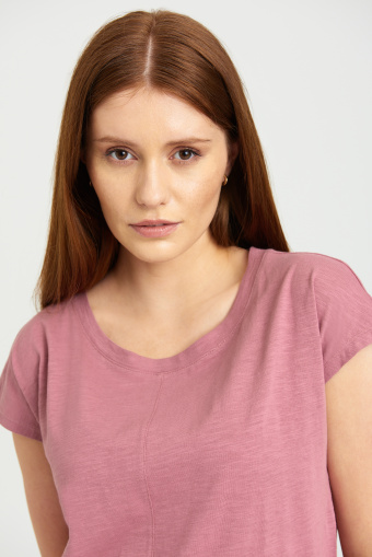 Bawełniany, asymetryczny top w różowym kolorze